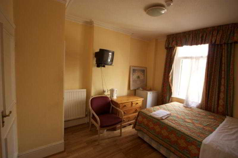 Camelot House Hotel London Exterior photo